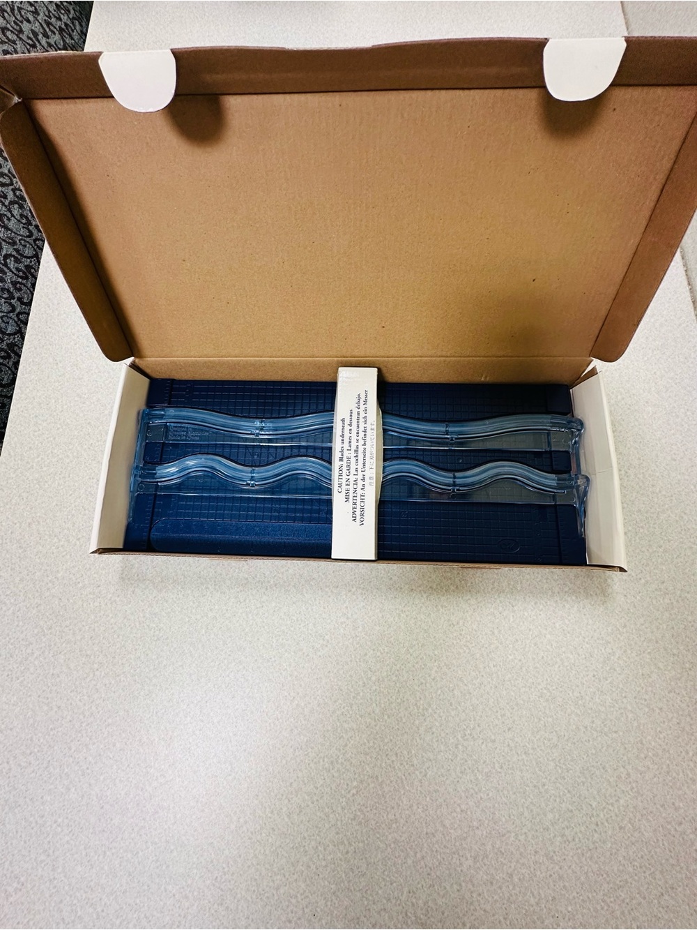 RETIRED Creative Memories 12-inch Decorative Trimmer - WAVES & SWELLS - Picture 7 of 10